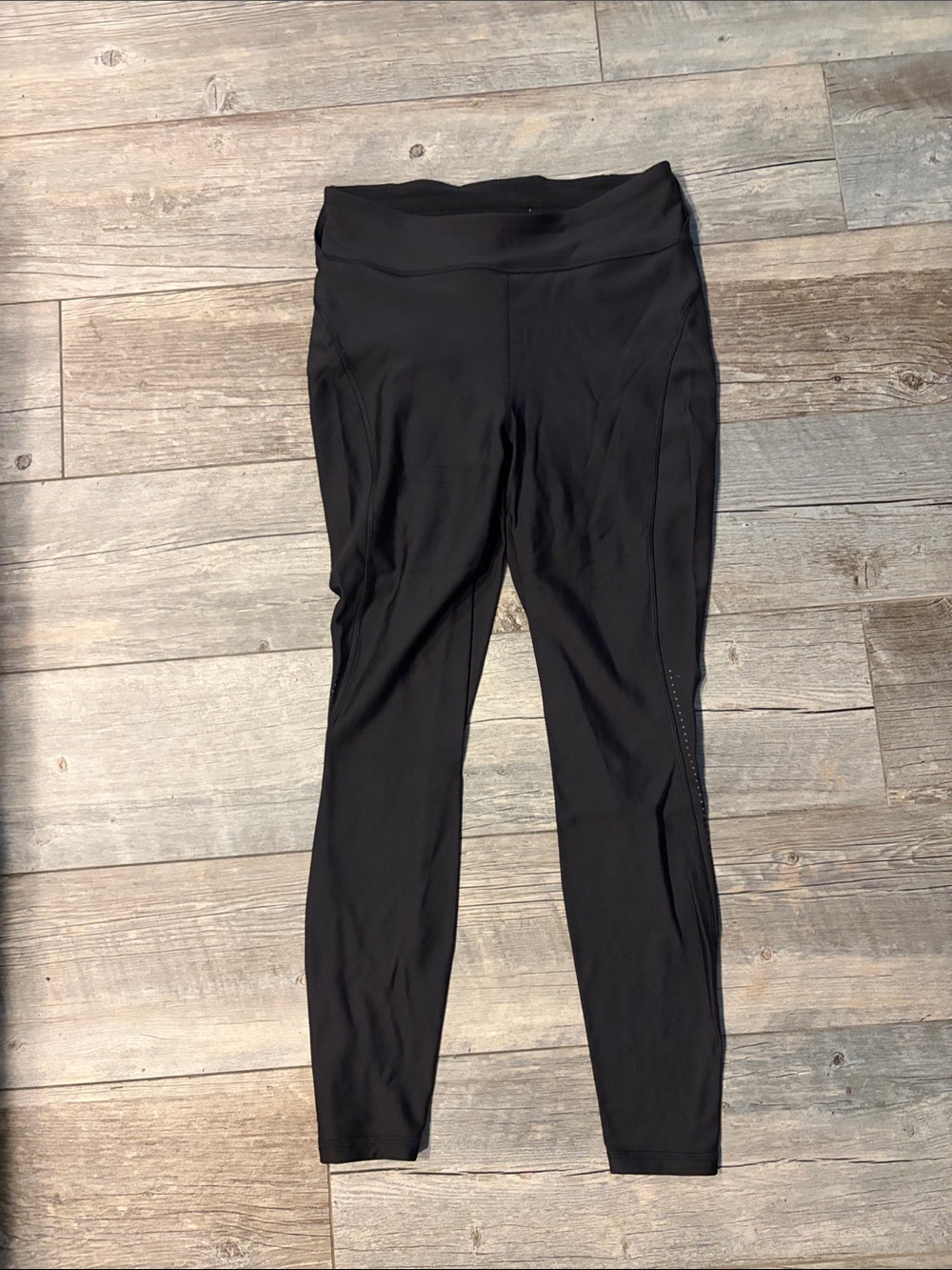 Lululemon fleece lined black leggings w/reflective detail Sz 10